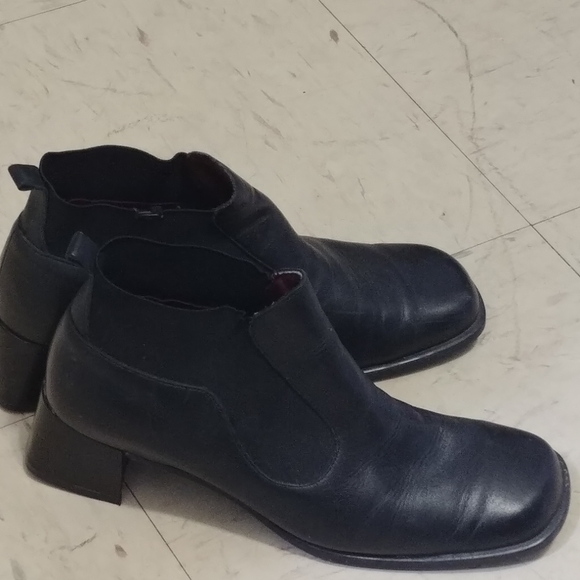 Leather bootie - Picture 3 of 4